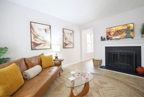 New & Renovated Modern Retreat 2 mi from Duke